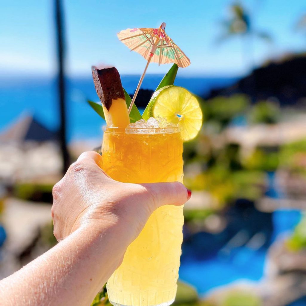 cocktails on islands of hawaii