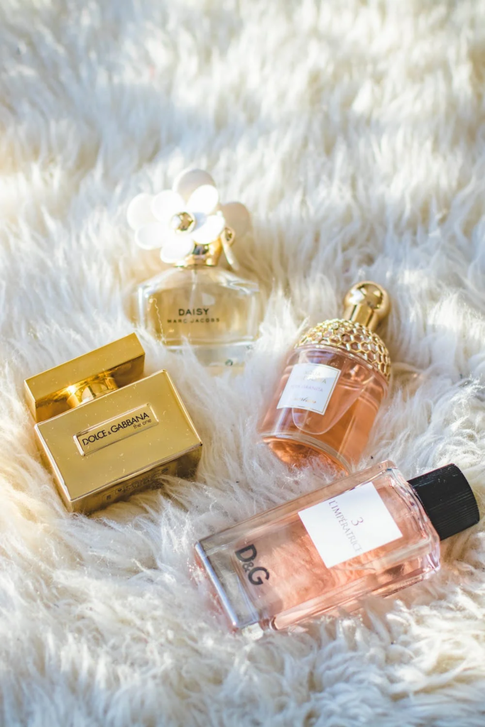 Perfume Scents Guide: Identify the Best Fragrances that last long